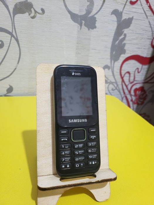 Продам сотовые телефоны
