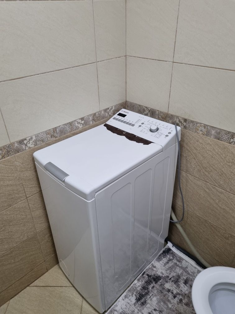 Продается б/у стиральная машинка автомат Bosh с вертикальной загрузкой