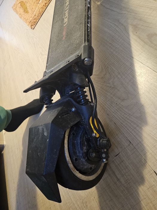 Trotineră electrică dualtron.