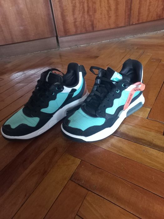 Продавам Jordan MA2