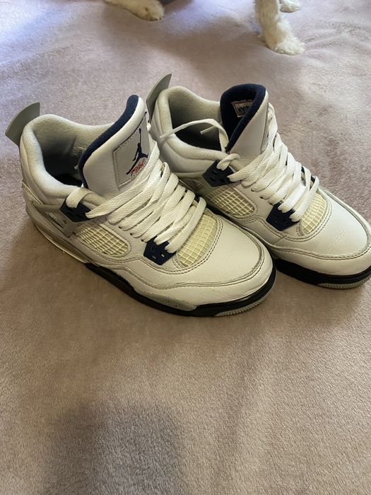 Jordan mid 4 marimea 36