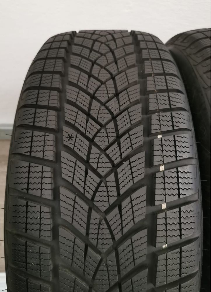 Set Anvelope Cauciucuri Goodyear 215/50R19 M+S Originale ca noi Cu 8mm