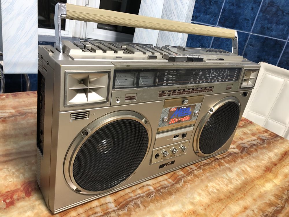 Radio casetofon jvc m 70