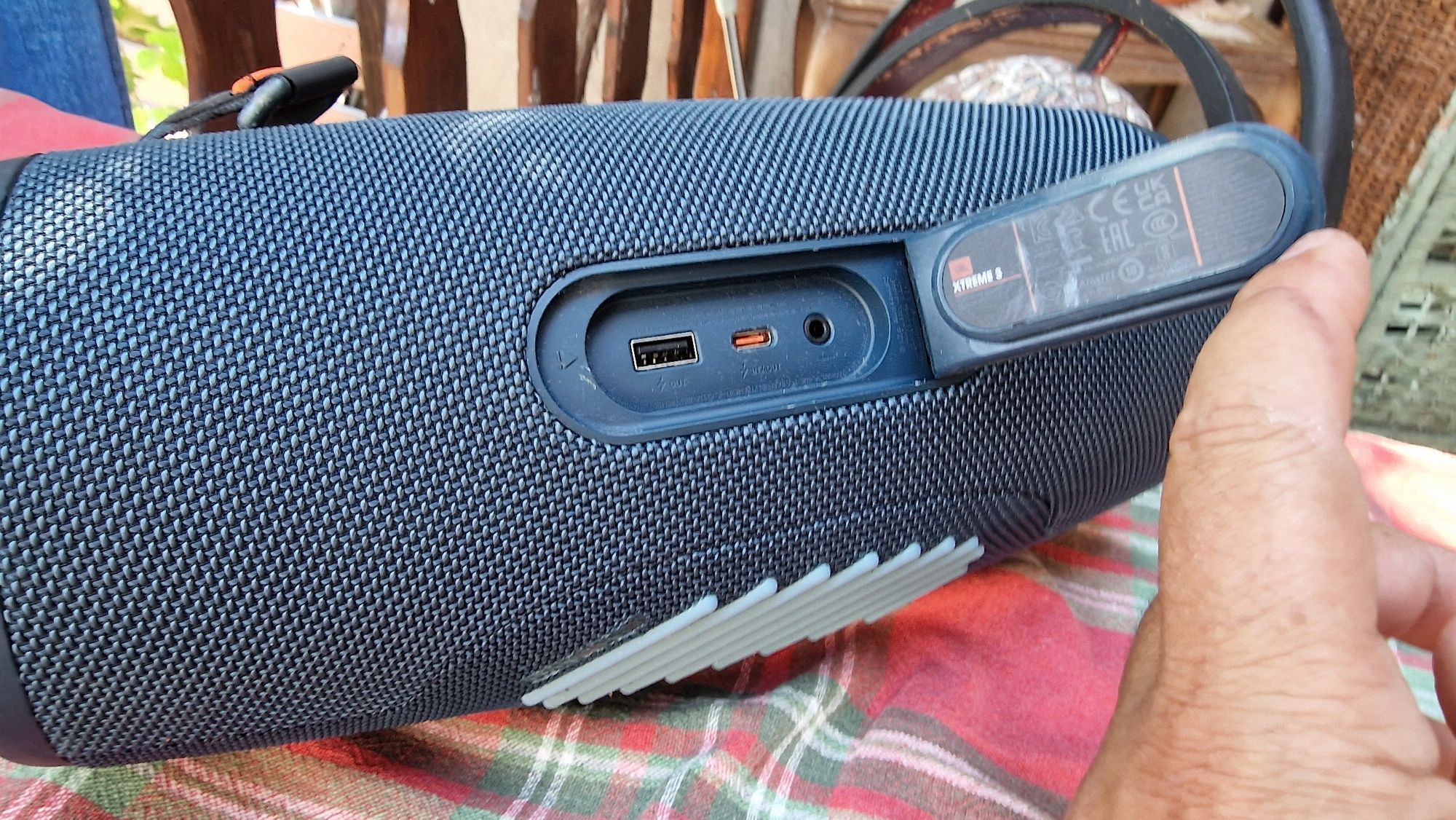 JBL Extreme 3 безупречна