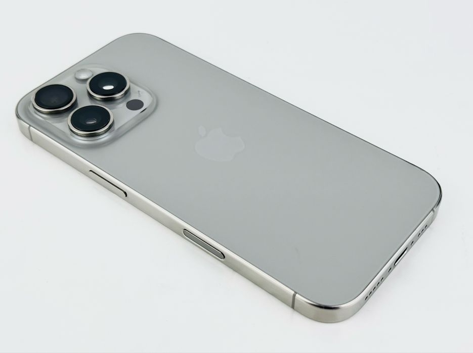 Apple iPhone 16 Pro 256GB Natural Titanium USA! Отличен! Гаранция!