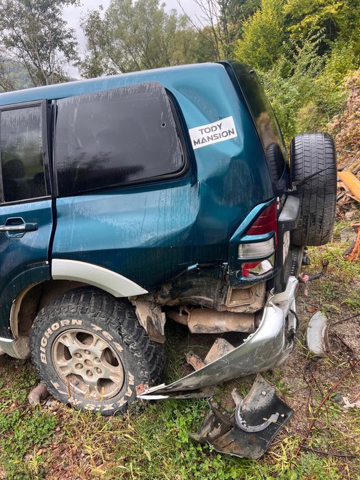 Mitsubishi Pajero MK3 Autoutilitara