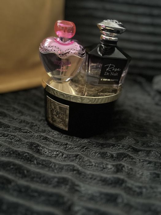 Colectie sticle parfum