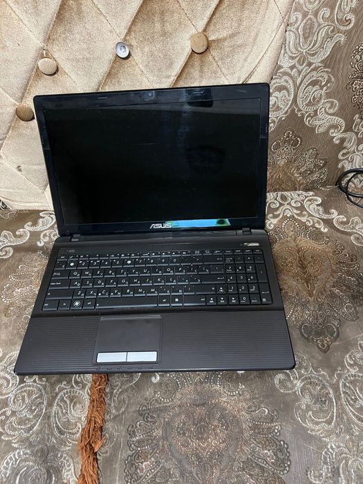 Ноутбук ASUS X53U