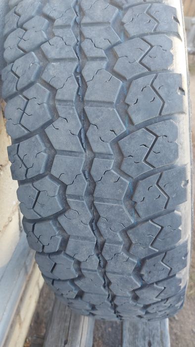 Продам автошина 225/75 R16