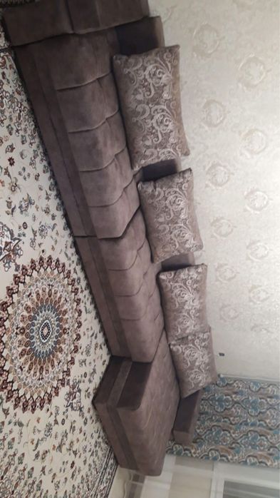 Продам диван в длину 3,5 м