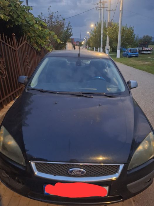 Vând Ford Focus și Opel Meriva