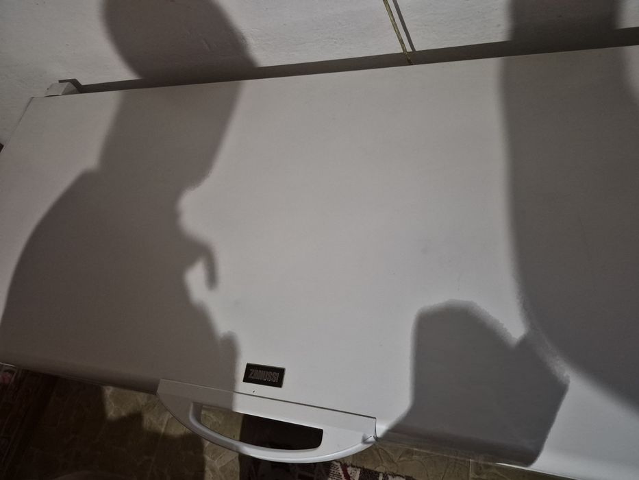 Lada frigorifica zanussi