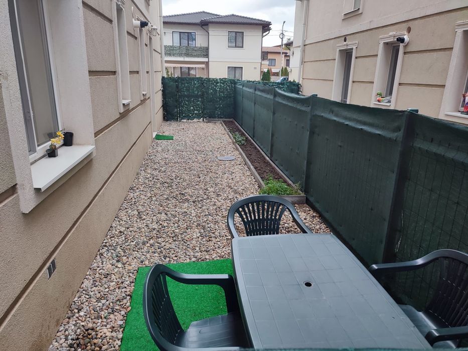 Vand apartament cu 2 camere si gradina proprie Giroc