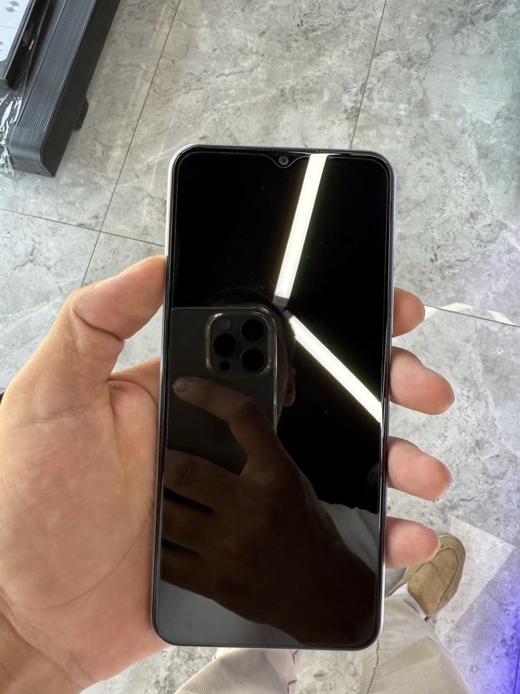 Vivo Y 21 4/64 Diamond Glow