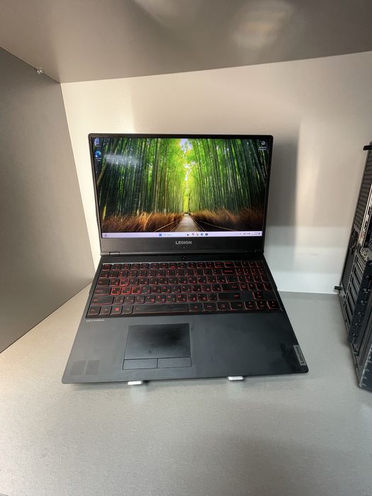 Lenovo Legion Y7000