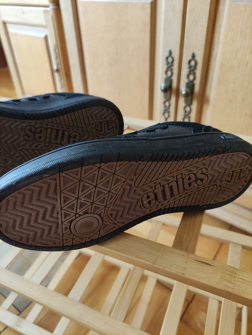 Маратонки Etnies
