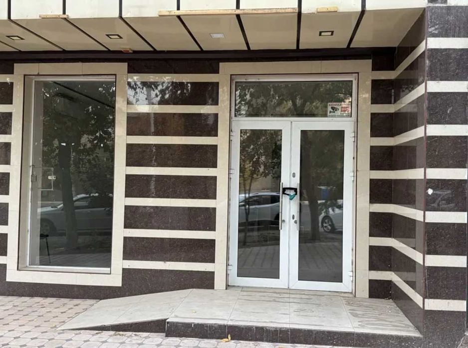 Продаётся нежилое помещение ул. Чупонота, кафе Нурхон, 1 линия