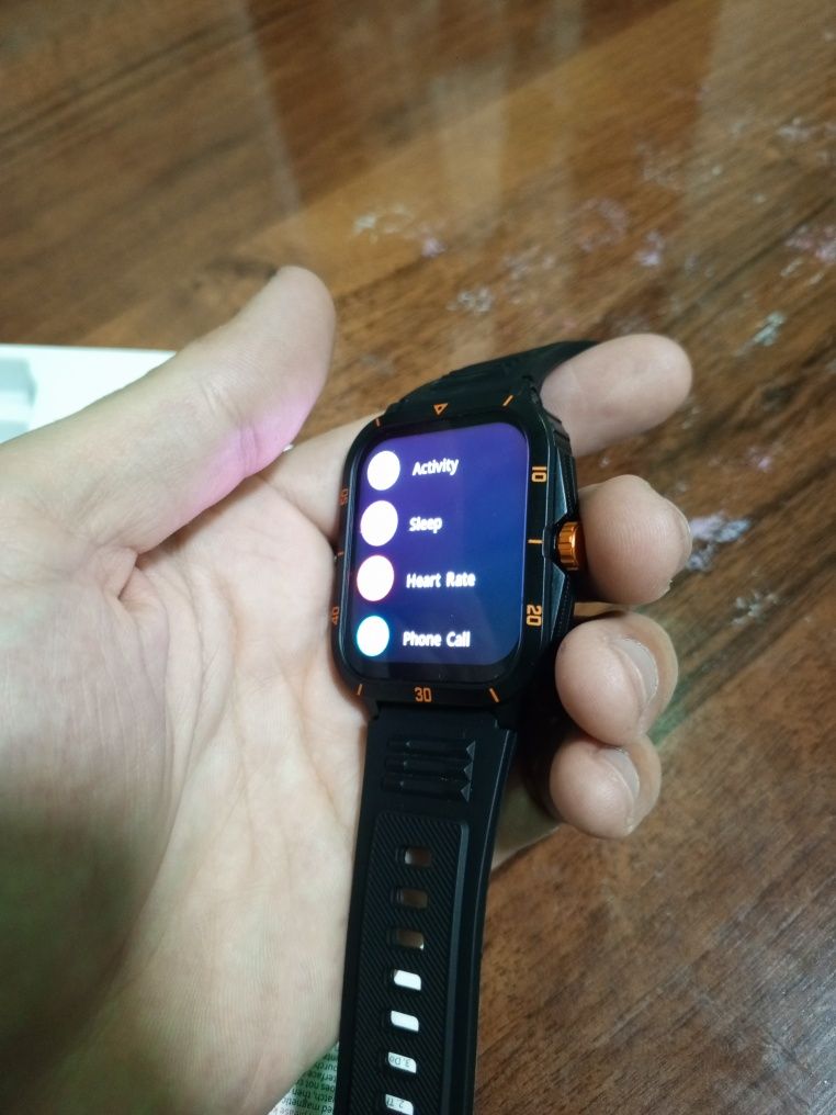 Smart soat sotiladi