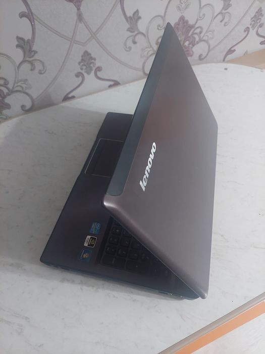 Ноутбук Lenovo хорошим состояние