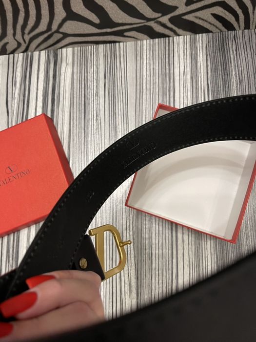 Curea Valentino-poze reale 100% piele naturală nu ecologică!Gravura in