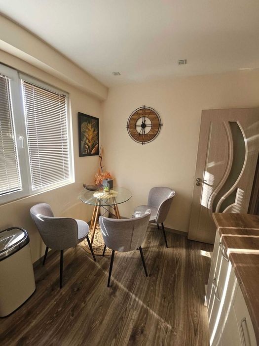 Продава се Тристаен апартамент в Казанлък - 91 кв.м за 1681 €/кв.м - Снимка #10