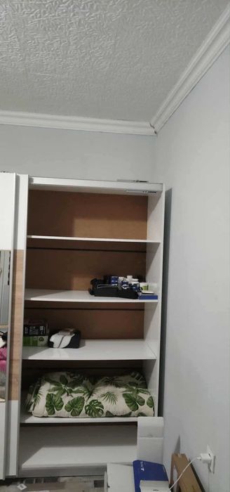 Двукрилен гардероб с огледало