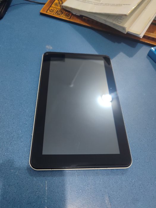Продаю планшет в хорошем состоянии