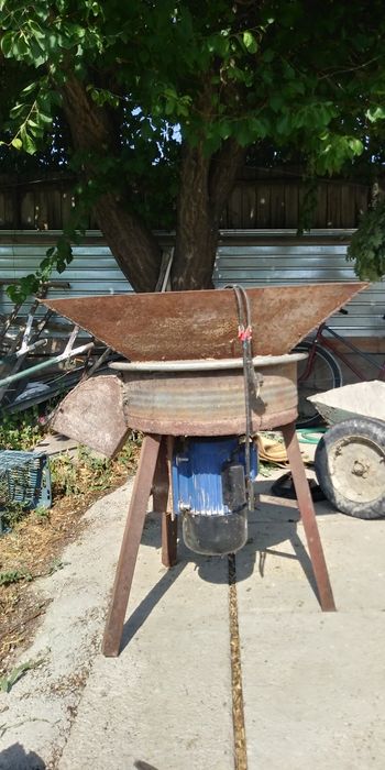 Зерносенодробилка 100000тг..Почвафреза,зернодробилка,дружбапила.