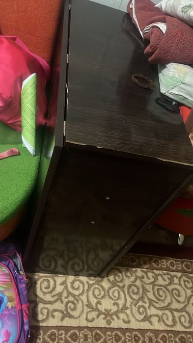 Продам стол книжка