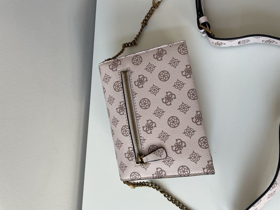 Guess Shell Logo Centre Stage Crossbody Bag