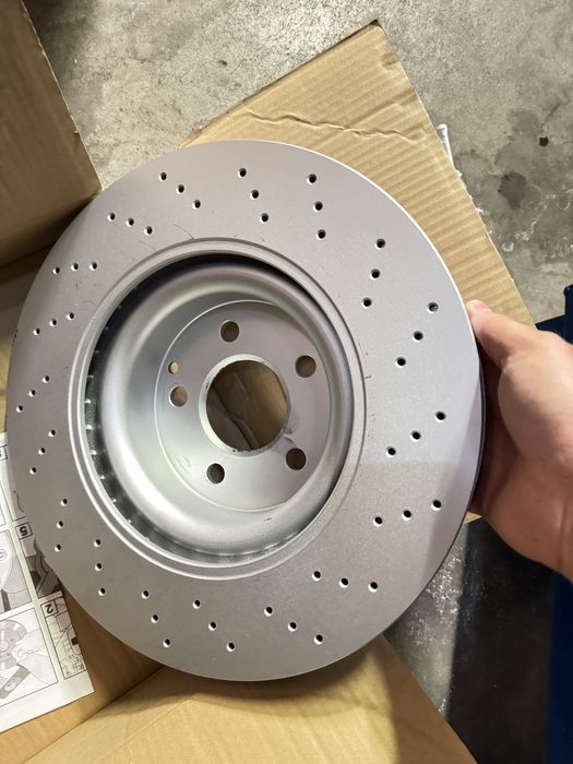 Discuri noi frana perforate