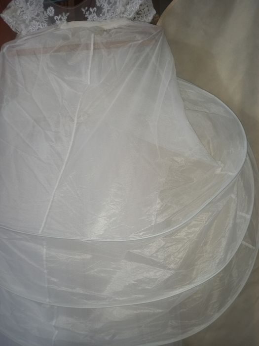 Vand rochie de mireasa