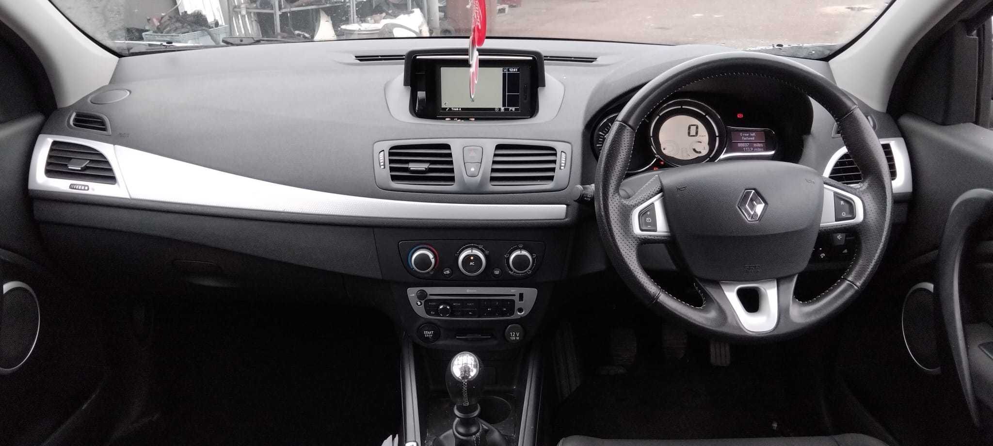 Dezmembrez Renault Megane 3 1.6 B an 2011
