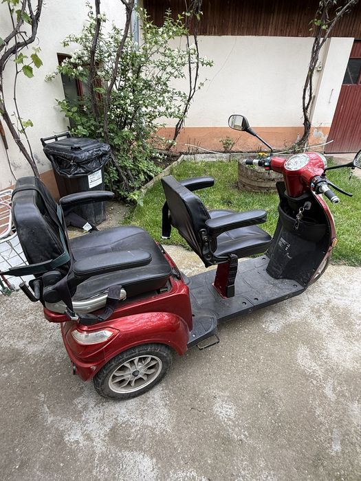 Tricicleta electrica persoane cu handicap cu 2 locuri  Ztech ( scuter)