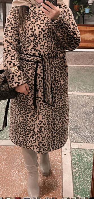 Шуба женская, очень красивая