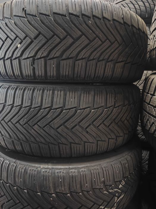 4бр.зимни гуми 215/55/17 Michelin