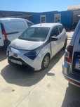 vand toyota aygo avariata 2021