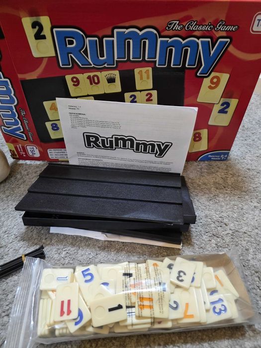 Joc societate Rummy si Scrabble