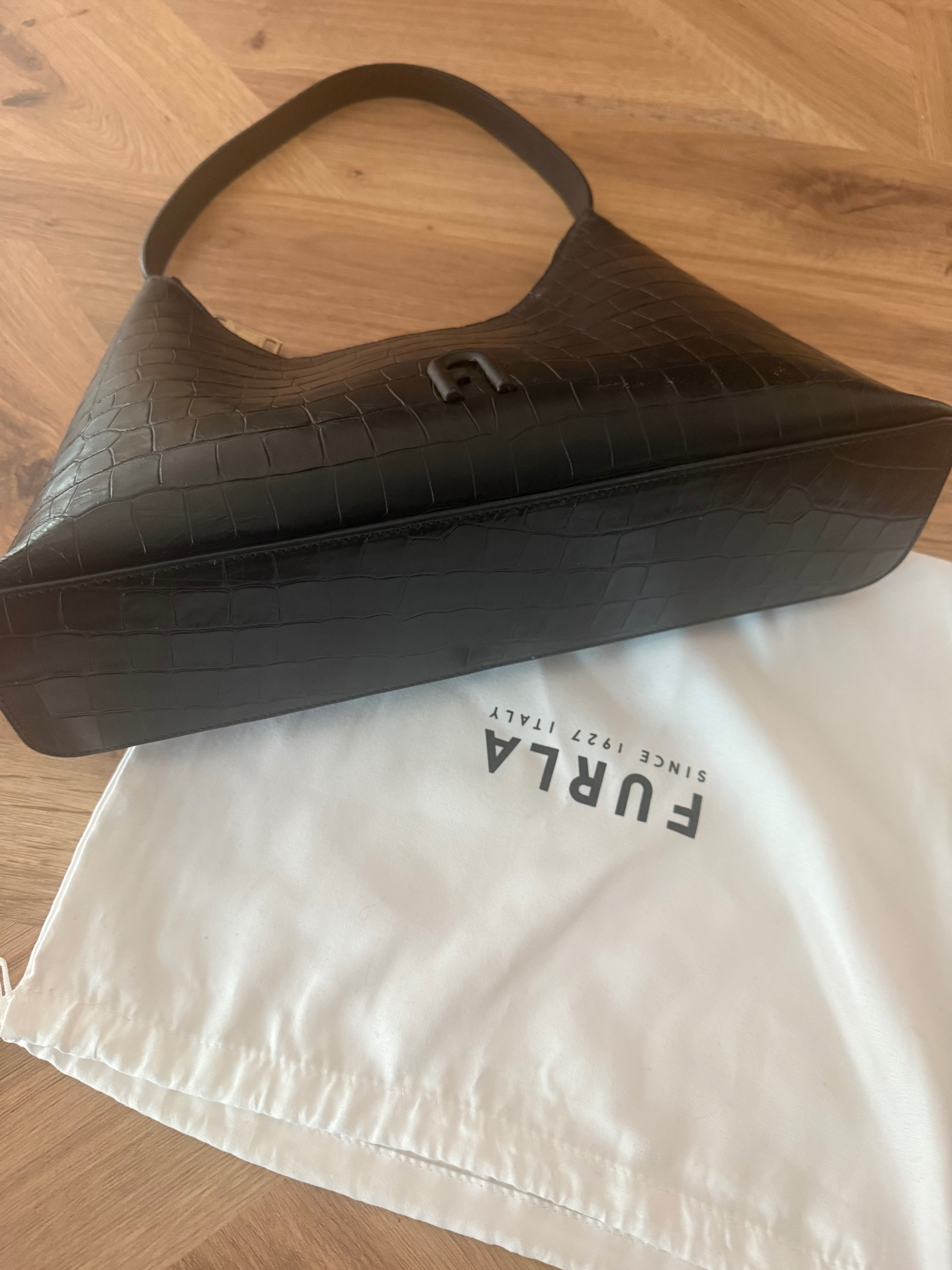 Оригинална чанта FURLA DIAMANTE
