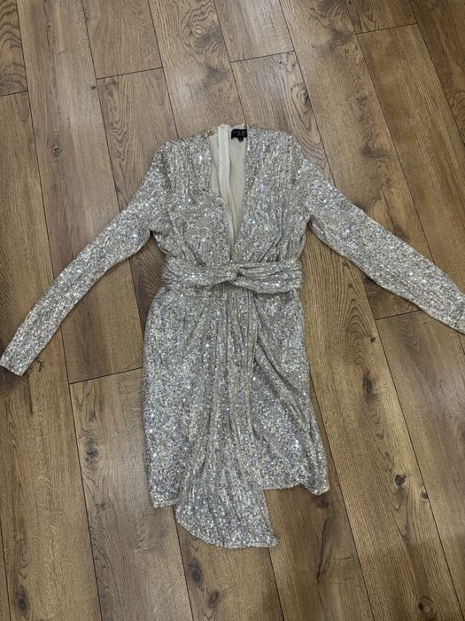 Рокля с пейети ХС разчер