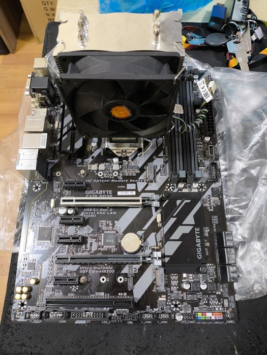 Core i7 8700K Gygabite Z370!!!