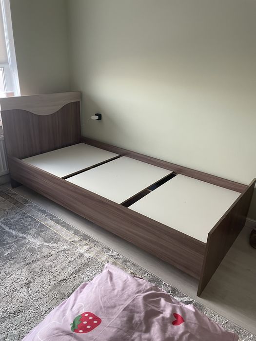Кровать одинарный