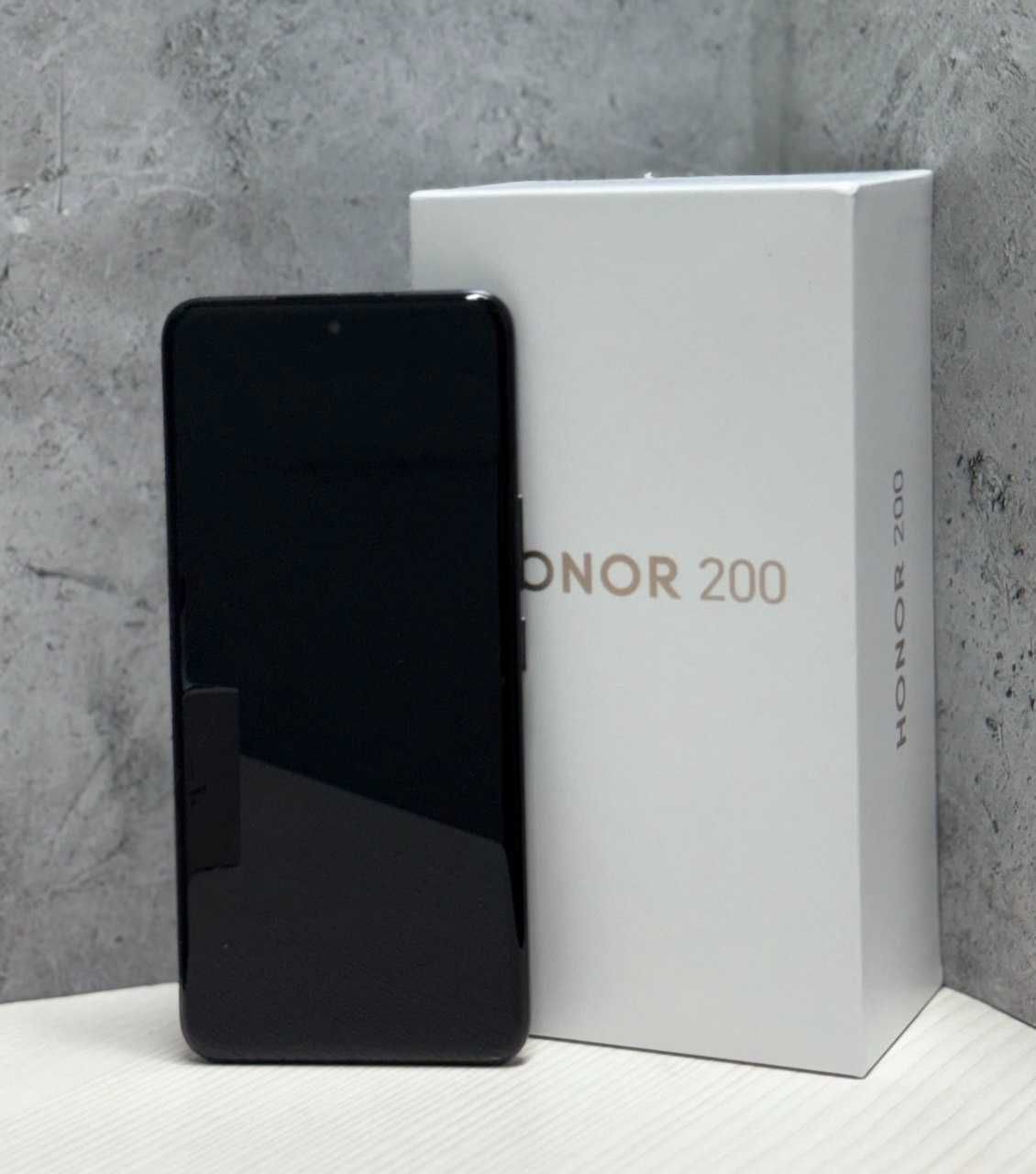 HONOR 200. 256 Gb (г.Жаркент ул.Юлдашева 33\1 лот 655938)