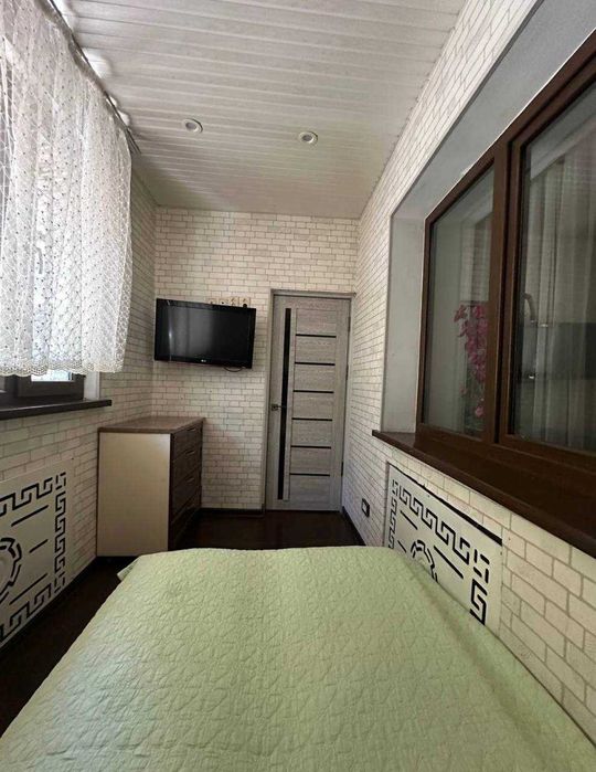 ц13 АБДУЛЛА КОДИРИ , продается 3в4 комнатная квартира на 1 этаже