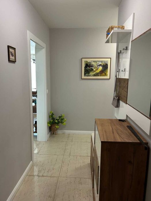 Продава се Тристаен апартамент в София, Горна баня - 90 кв.м за 1445 €/кв.м - Снимка #3