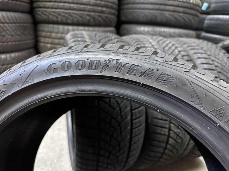 225/40/18 GOODYEAR 4бр