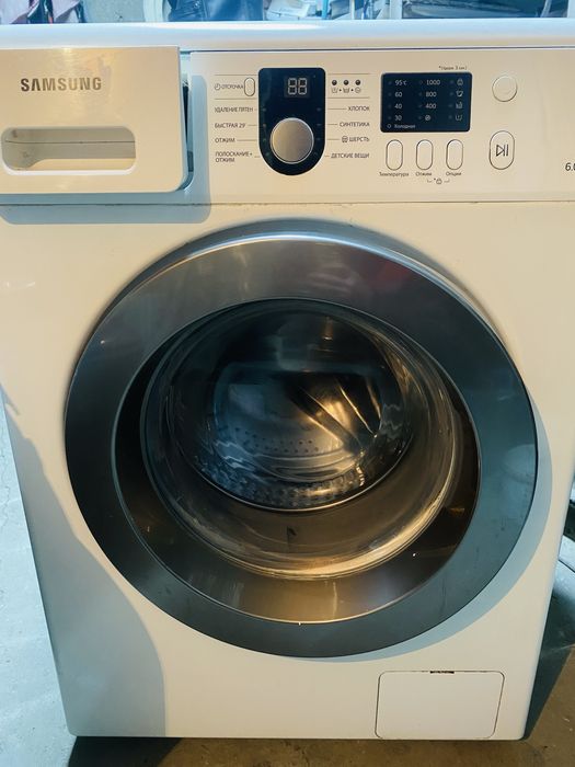 Продам стиральную машину Samsung diamand на 6 кг!