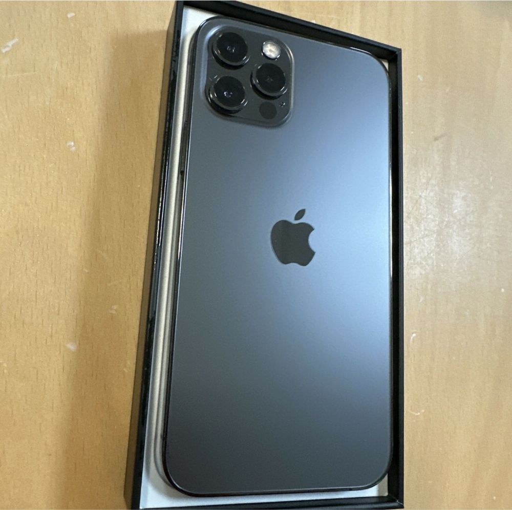 Iphone 12 pro 79 yomkst 8/256