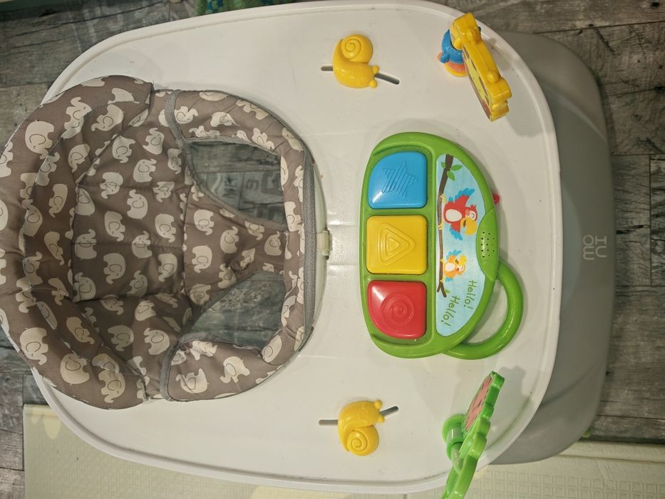 Продавам проходилка Moni Zoo