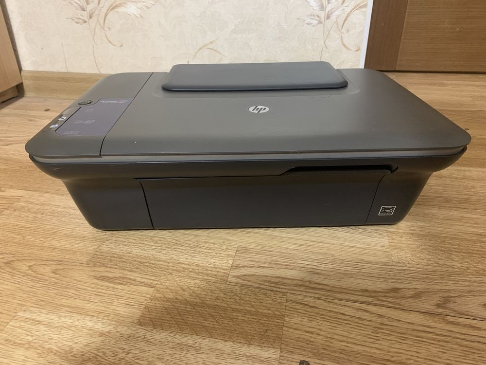 МФУ HP DeskJet 1050